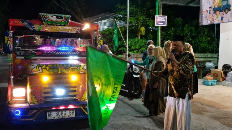 Seribu Cahaya Fatayat Gamping Semarakkan Malam Takbiran