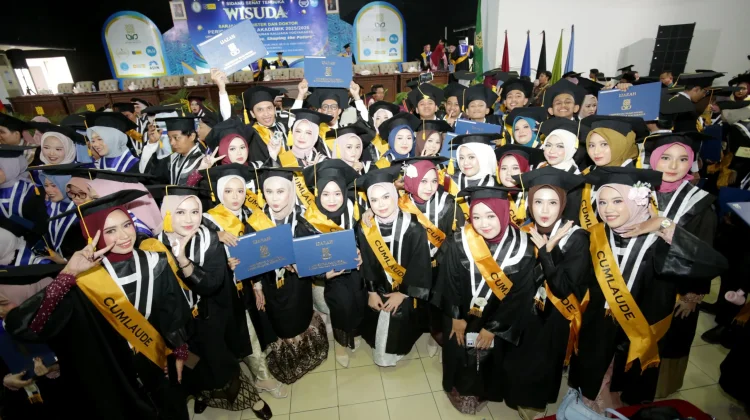 Deputi BPJPH Dorong Lulusan Siap Menembus Panggung Global