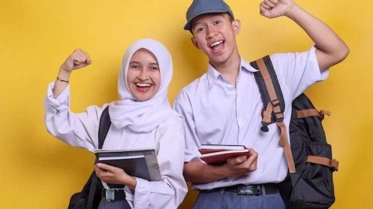 Kisah Sukses Siswa SMK Berkarier di Luar Negeri