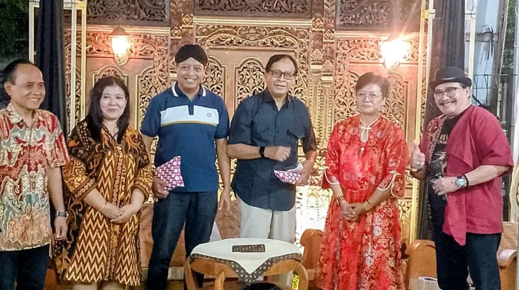 "Buat Apa Susah, Jogjaku Istimewa": Sisi Eksklusif di Balik Parade 10 Band Koes Plus