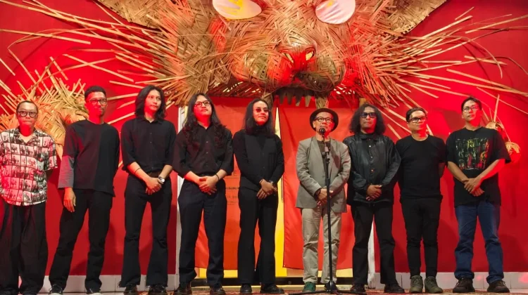 Dobrak Sekat Seni, Band Jogja Marsmolys Hadirkan Pameran 'The Post-Naissance'