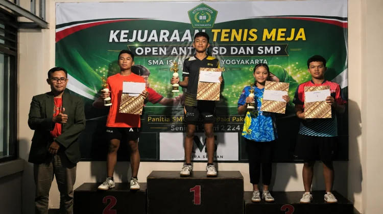 SMA Islam 3 Pakem Gelar Kejuaraan Tenis Meja