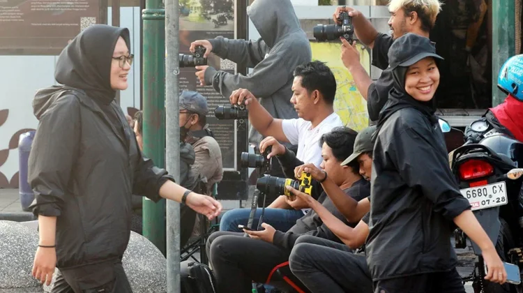 Fotoyu Ramaikan Tren Street Photography Pagi Malioboro