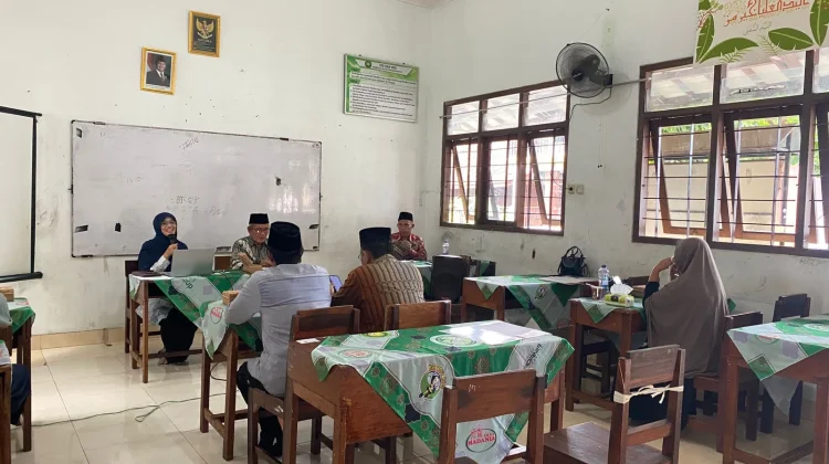 Komite Madrasah MA Madania Bantul Berganti Kepengurusan