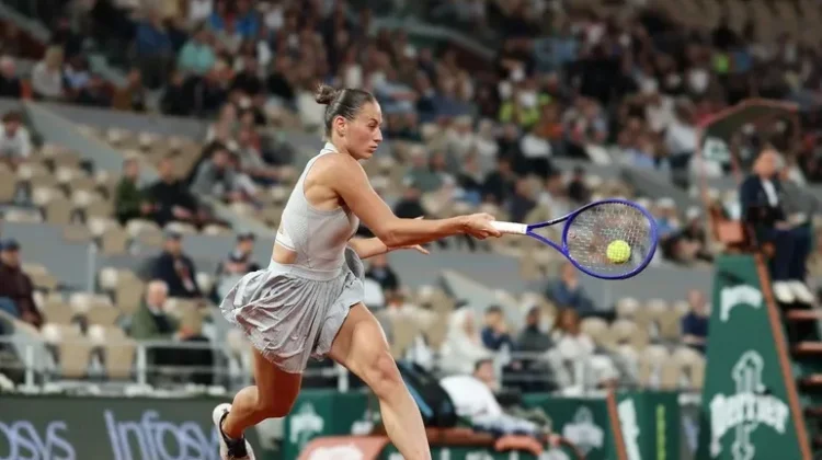 Kostyuk Kalahkan Svitolina untuk Melaju ke Semifinal Roland Garros