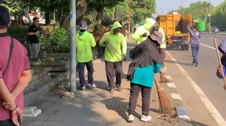 Peringati Hari Lingkungan Hidup, DLH Sleman Gelar Aksi Bersih dan Edukasi Biopori