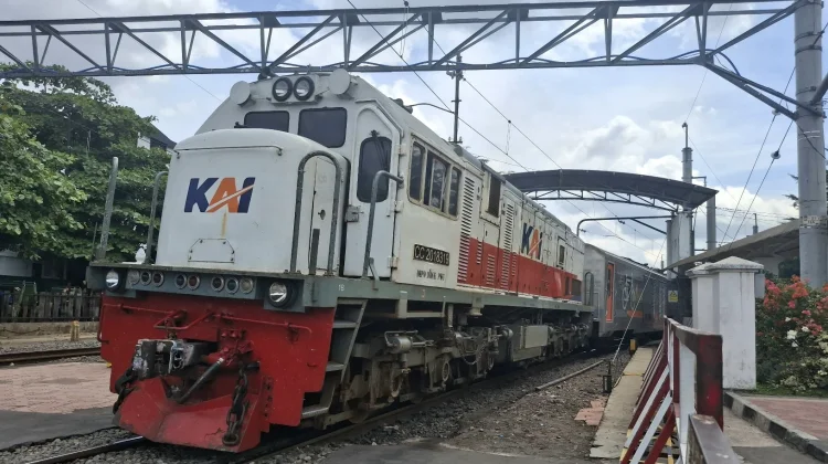 Keberangkatan KA di Yogyakarta Catatkan Ketepatan Akurasi Hampir 100 Persen