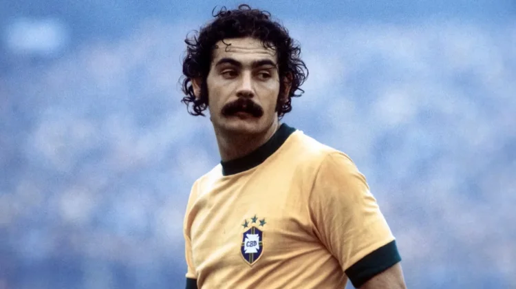 Mengenal Rivellino, Pemegang Rekor Gol Jarak Jauh di Piala Dunia