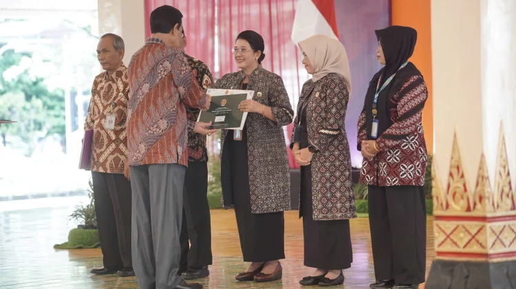 Pesan Sultan untuk ASN Purna Tugas: Jalani “Lir Gumanti”