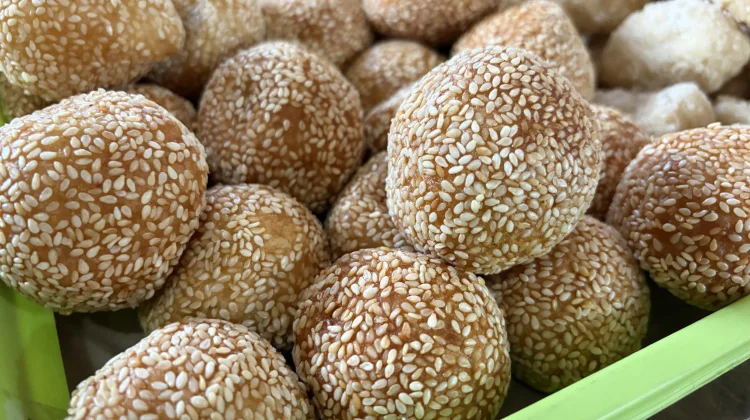 Onde-Onde Pasar Kranggan Tetap Jadi Favorit