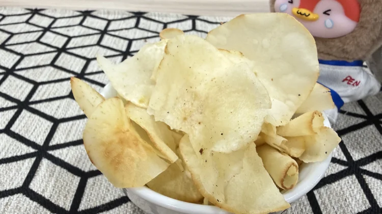 Keripik Singkong Tetap Bertahan ditengah Aneka Camilan
