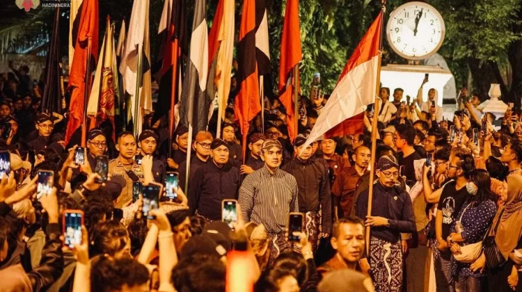 Ribuan Warga Ikuti Tapa Bisu Mubeng Beteng di Kawasan Keraton Yogyakarta