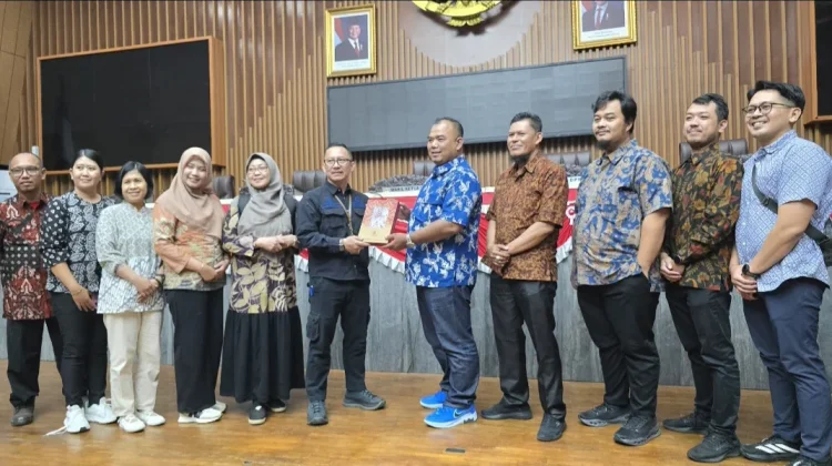 Ngangsur Kawruh, DPRD Kota Yogyakarta Lirik Aplikasi SIMPUL Milik Bandung
