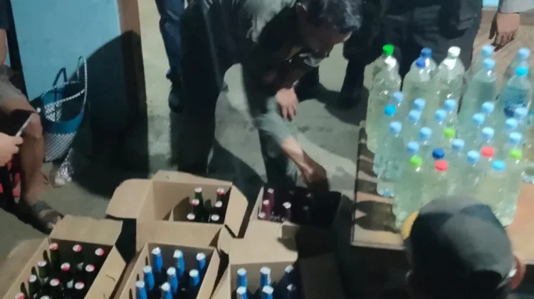 Satpol PP Gunungkidul Amankan Ratusan Botol Minuman Beralkohol Ilegal