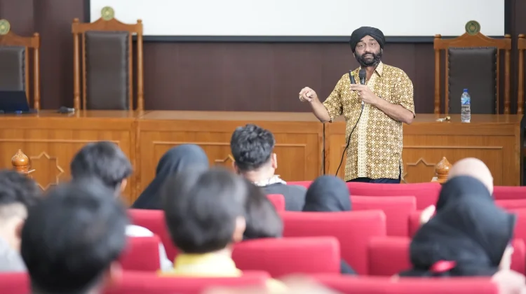 Rasio Dosen Asing UMY Tembus Peringkat 240 Dunia