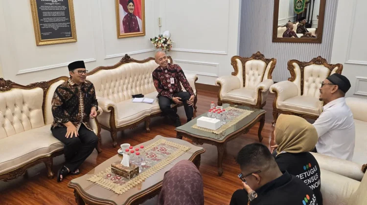Hasto Wardoyo Ajak Masyarakat Sukseskan Sensus Ekonomi, Terima dan Jawab Jujur