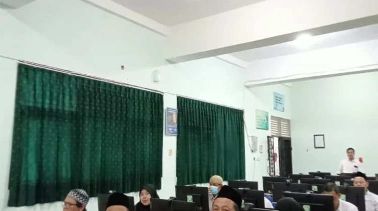 Bimbingan Teknik Digitalisasi Demi Peningkatan Layanan KUA Ngampilan