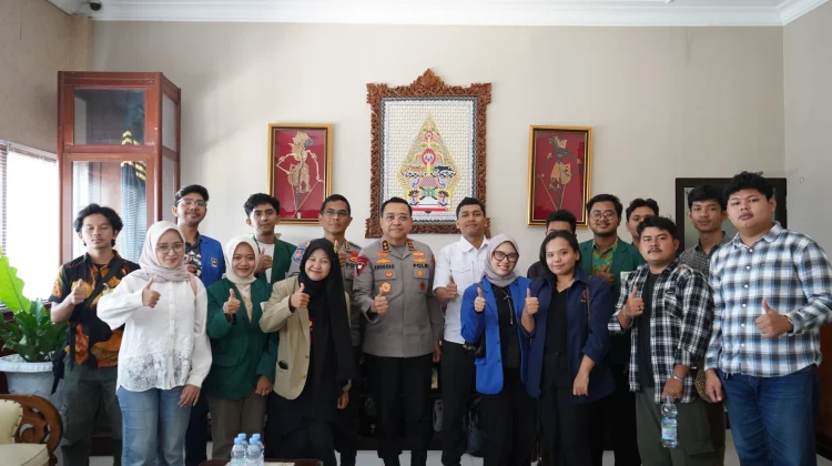 Ratusan Mahasiswa Sumatera di Yogyakarta Terima  Living Cost dari Polda DIY