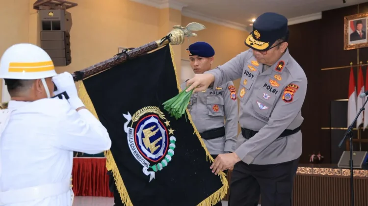 Polda DIY Gelar Upacara Pencucian Pataka Sambut Hari Bhayangkara ke-80