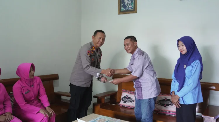 Rangkaian Hari Bhayangkara ke-80, Polres Kulon Progo Gelar Anjangsana
