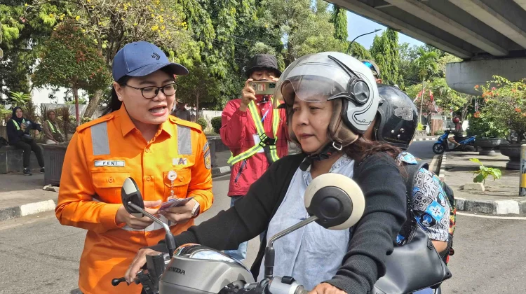 Demi Keselamatan, Feni Minta Masyarakat Yogyakarta Tak Beraktivas di Jalur Kereta