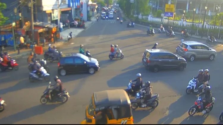 Yogyakarta Cerah Hari Ini Namun Waspadai Potensi Gelombang Tinggi Laut Selatan