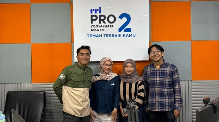 Mengabdi di Ujung Selatan Indonesia, Mahasiswa UGM Laksanakan KKN di Rote Timur