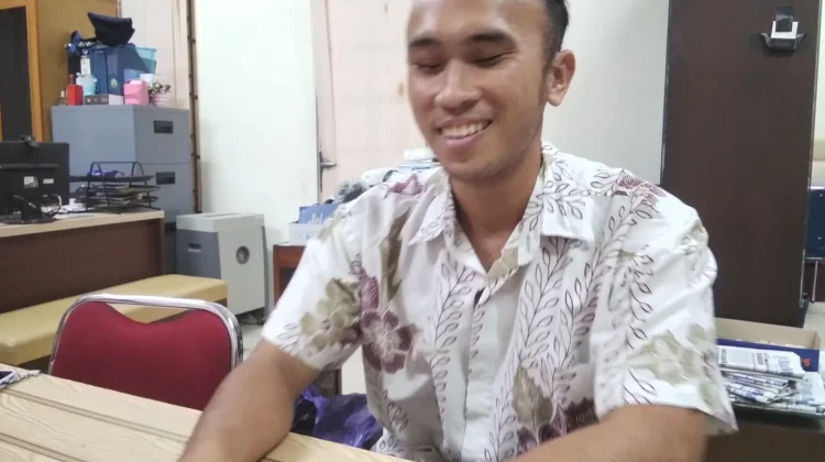 Beasiswa ADik Antar Kuswantoro Raih Predikat Mahasiswa Berprestasi UNY