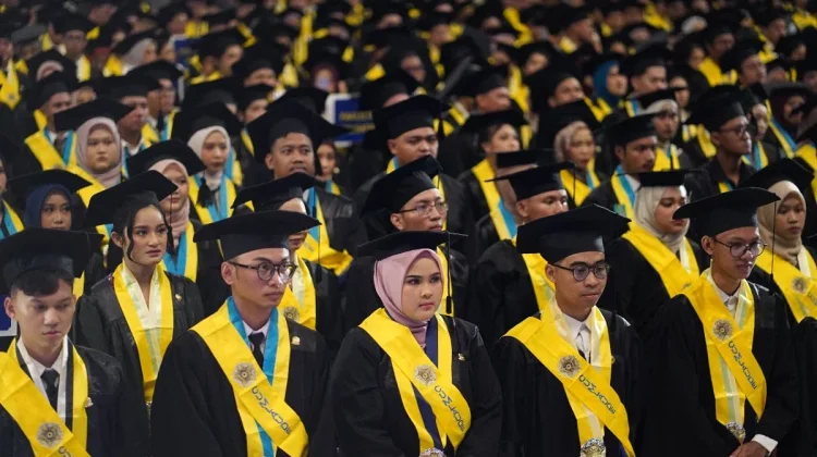 Lulusan UGM Rata-Rata Dapat Kerja 1-3 Bulan setelah Wisuda