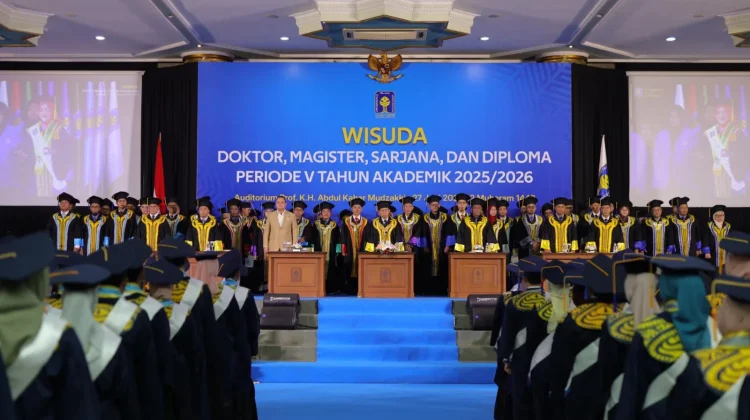 Wisuda Periode V 2025/2026 UII, Luluskan 565 Alumni