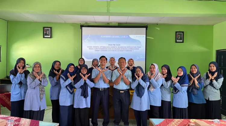 PKM UNY Latih Guru Terapkan Papan Sasmita