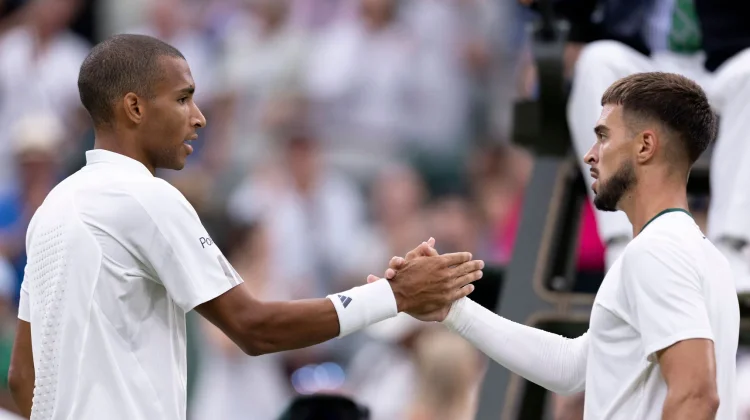 Unggulan Ketiga, Auger-Aliassime Raih Kemenangan di Babak Kedua