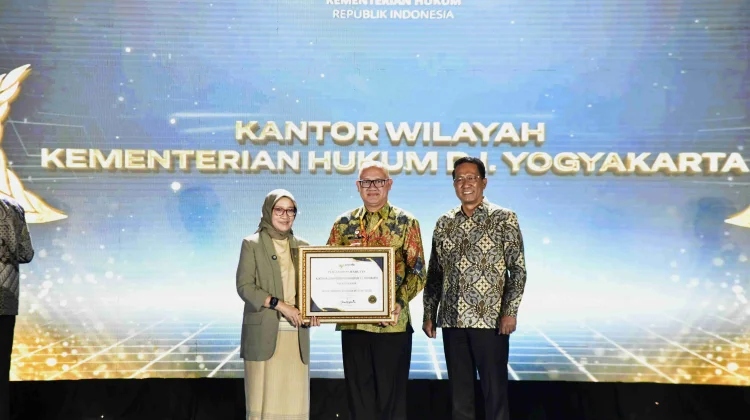 Komitmen Hadirkan Pelayanan Berkualitas, Kemenkum DIY Diganjar Penghargaan WBBM
