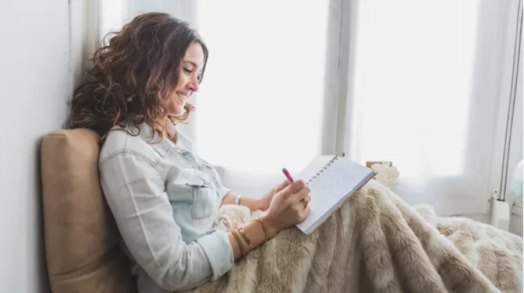Journaling Jadi Cara Sederhana Kelola Emosi Setiap Hari