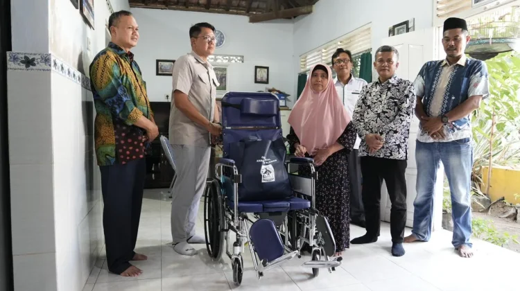 Pastikan Bantuan Tepat Sasaran, Warga Sleman Dapat Kursi Roda Gratis