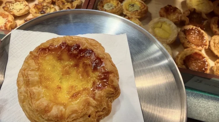 Egg Tart Original Perpaduan Kulit Super Crispy dan Isian Creamy yang Memikat