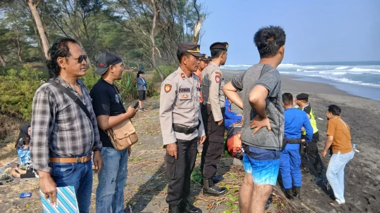Hilang Terseret Ombak di Pantai Goa Cemara, Bocah 8 Tahun Masih dalam Pencarian SAR