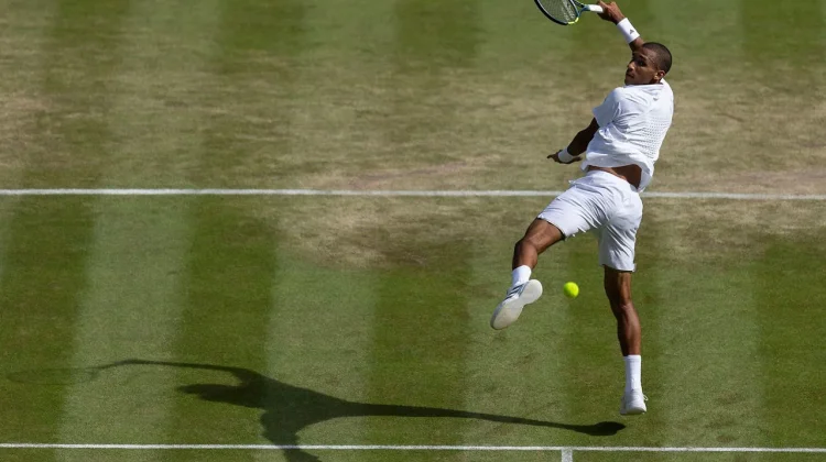 Auger-Aliassime Tempuh Jalan Terjal untuk Meraih Tiket Perempatfinal
