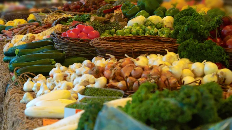 Membongkar Mitos Makanan Sehat Murah versus Mahal