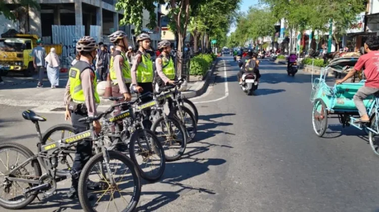 Samapta Polresta Yogyakarta Aktif Berpatroli Demi Kenyamanan Malioboro