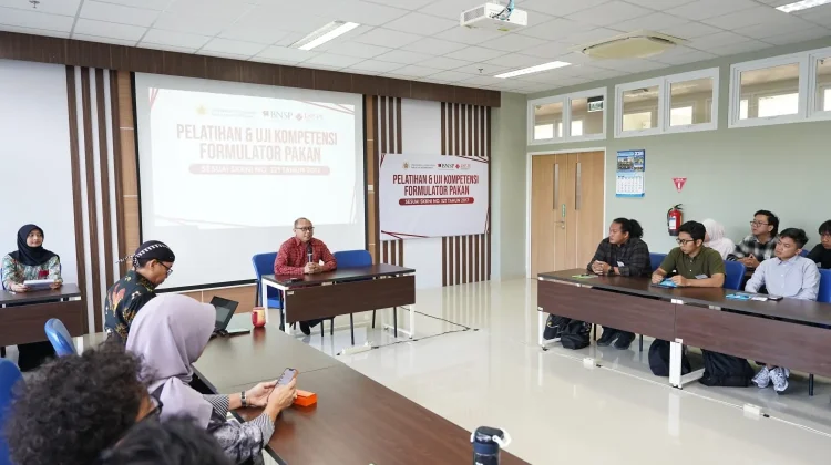 Pelatihan Uji Kompetensi Formulator Pakan Berstandar Global Digelar Fapet UGM