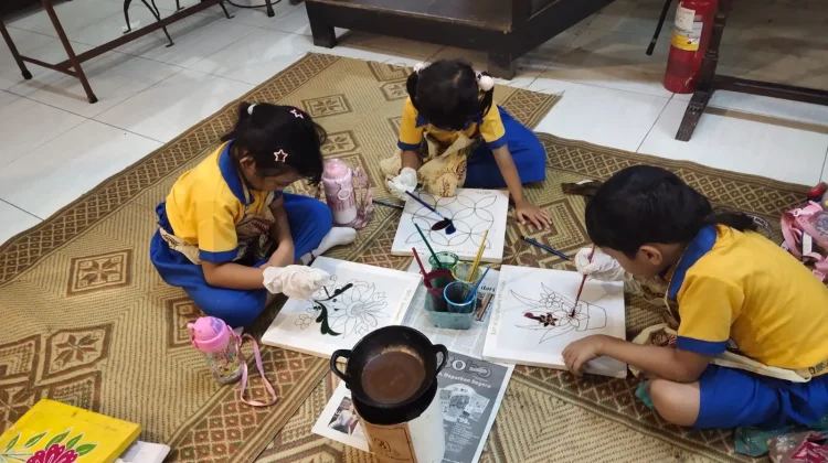 Meriahkan HAN, UMKM Kuliner Jogja Barat Jadi Wadah Lomba Mewarnai dan Mendongeng