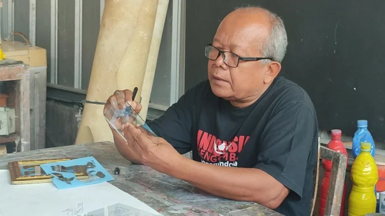 Berawal Otodidak hingga Menjadi Maestro, Subandi Giyanto Tekuni Seni Lukis Kaca