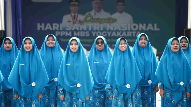 Demi Akses Pendidikan Tinggi Keluarga Miskin, Agung Dukung Beasiswa Sleman Pintar