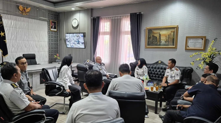 Perkuat Sinergi, Kemenkum DIY Bahas Isu Strategis dengan Ditjen Imigrasi