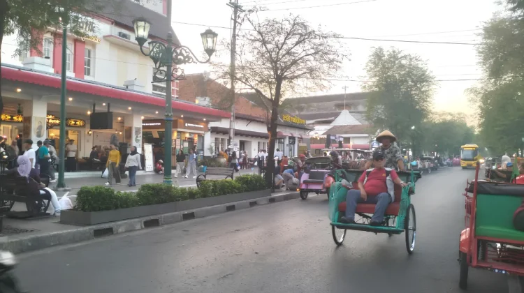 Wisatawan Ingin Malioboro Bebas Motor dan Mobil