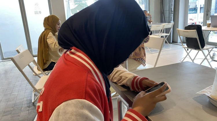 Kecanduan Scrolling? Yuk, Rajin Olahraga Untuk Seimbangkan Fungsi Otak