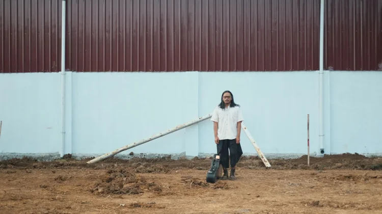 Lagu "Tak Jadi Main Bola" Gambarkan Ironi Menyempitnya Lahan Bermain