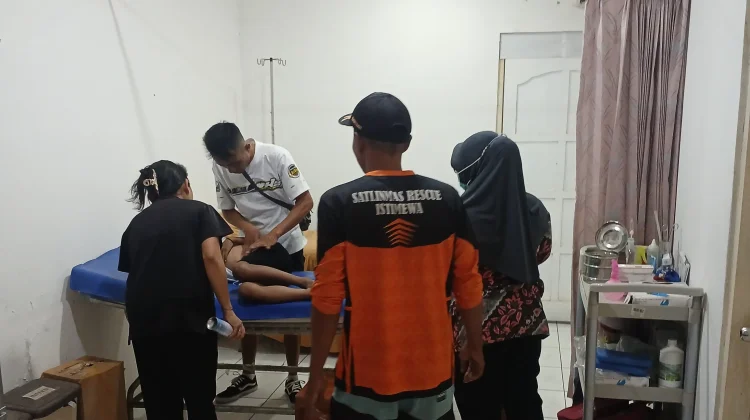 Dua Wisatawan di Kulon Progo Terkena Sengatan Ubur-ubur Api