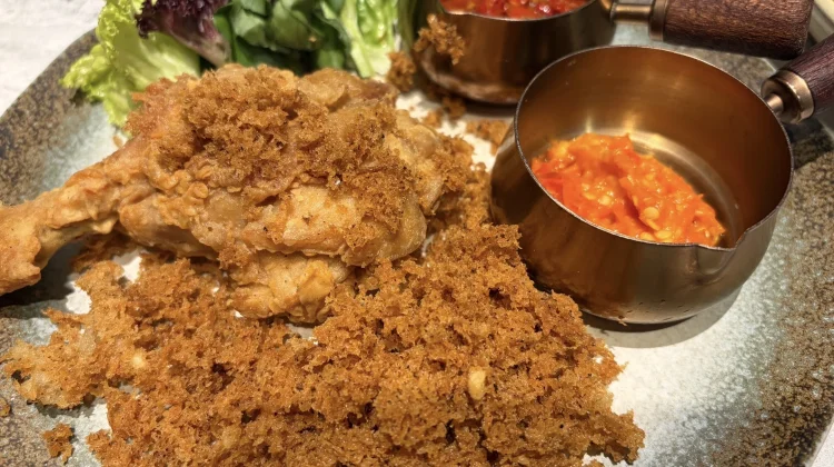 Ayam Goreng Kriuk Kremes Jadi Menu Kuliner Favorit Masyarakat